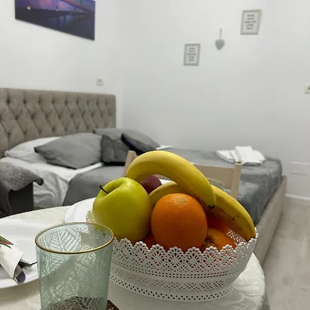 Blloku Apartament Apartment *